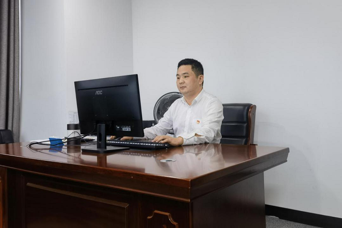 基層職工熱議黨的二十大系列報(bào)道（三） ：愛崗敬業(yè)、無私奉獻(xiàn)，在公司高質(zhì)量發(fā)展中拼搏奮斗